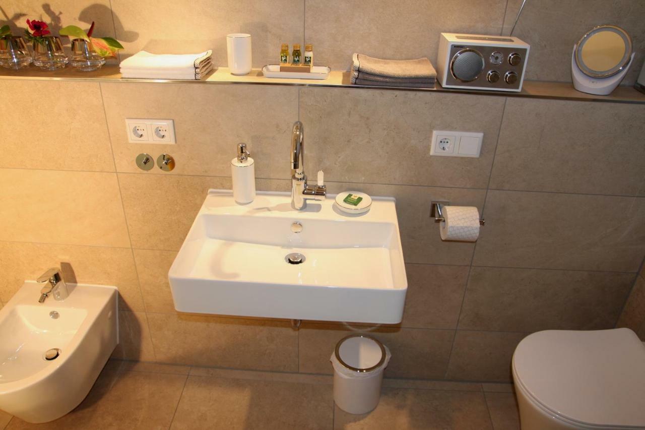 Ferienwohnung City-Apartment Swifts เครเฟลด์ ภายนอก รูปภาพ